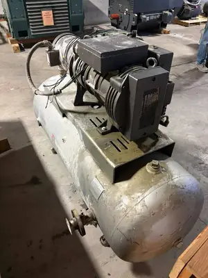 TRAVAINI PVL200 Pump Vacuum | Perry Equipment (4)