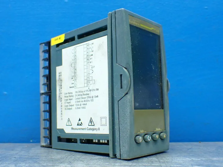 Used EUROTHERM 3208/CC/VH/DXX/R/4CL/G/ENG Temperature Controls Ohio US | HGR 24 #802943