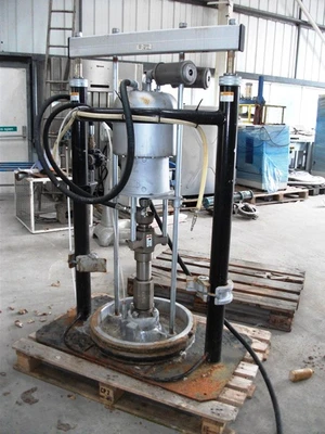 7 LPM Graco Bulldog Mastic Drum Pumps Ratio 40 to 1