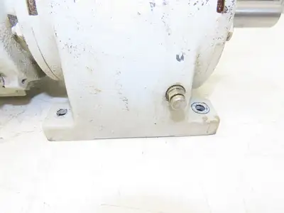 Sew Eurodrive R40DT80N4 AC Gearmotor 3.98:1 Reducer 1HP 427RPM 230/460V 3Ph