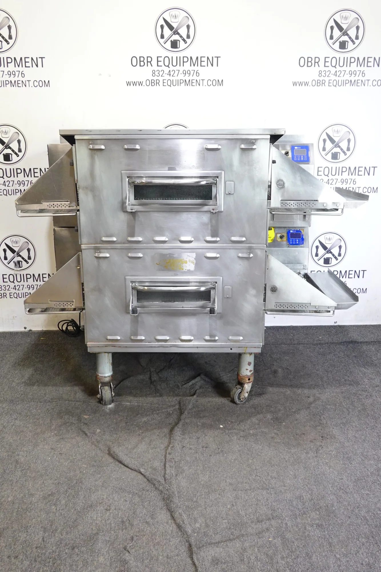 MIDDLEBY MARSHALL DOUBLE STACK PROPANE GAS SPLIT BELT PIZZA CONVEYOR OVEN MODEL PS636G (R TO L)