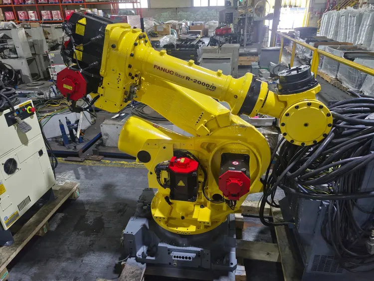 Used 2014 FANUC R-2000IB/210F + R30IB Robots Michigan US | iGAM Industrial Marketplace #1088242