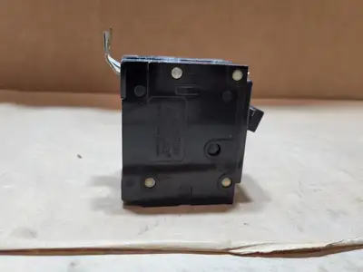 Used CUTLER-HAMMER BA240 Switchgears British Columbia CA | Lenmark #1438559