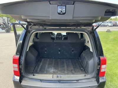 USED 2014 JEEP PATRIOT