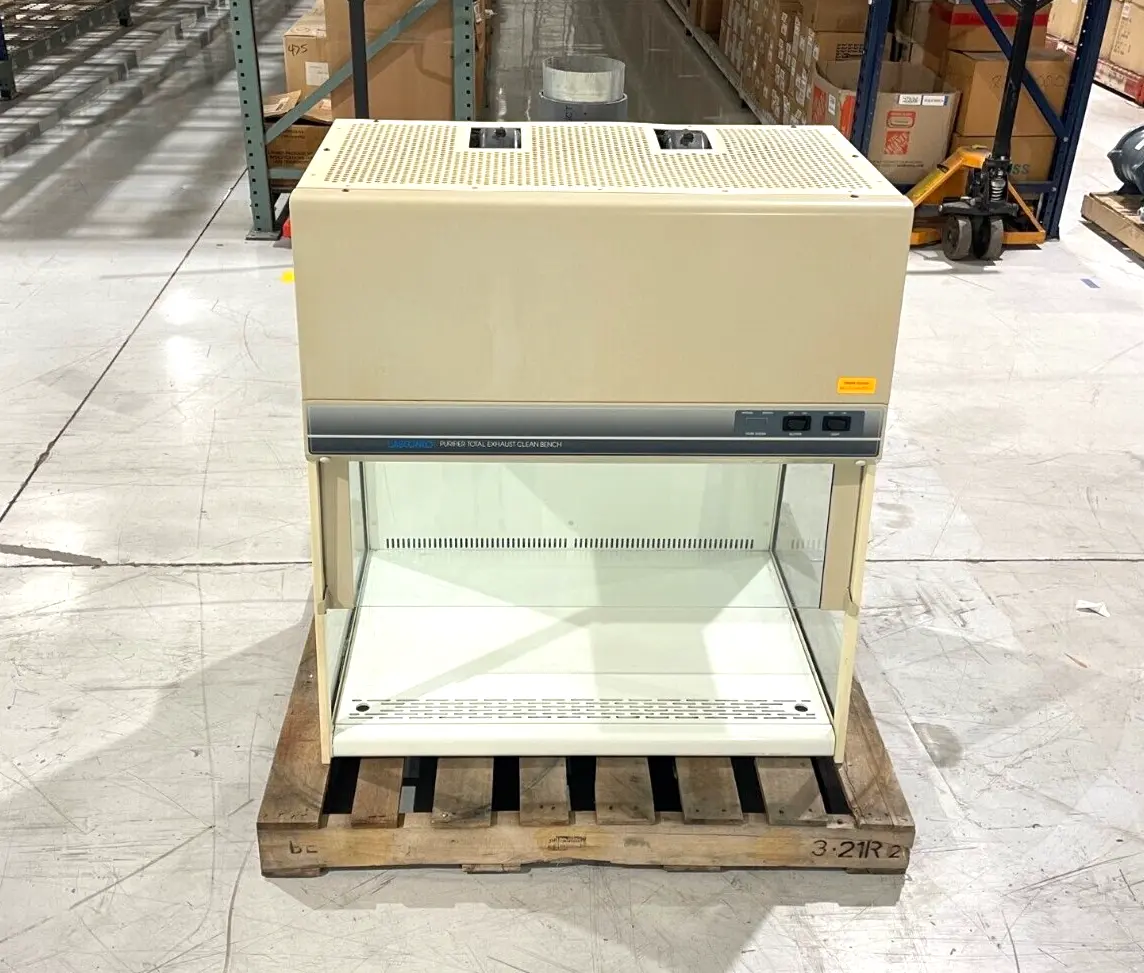 Used Labconco Purifier Vertical Clean Bench, HEPA Laminar Flow Hoods Michigan US | Maverick Industrial Sales #1489271