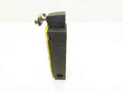 Siemens 3SE5322-0SB21 Safety Switch 240VAC 3A Magnet 24VDC