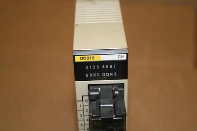 USED OMRON C200H-0D212