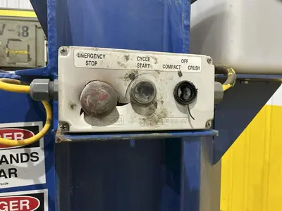 55 GALLON DRUM VESTIL HYDRAULIC CRUSHER & COMPACTOR, MODEL #WBB3147055: YOBRO #24913