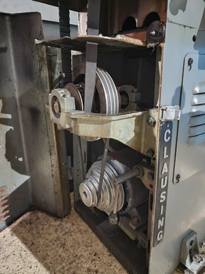 USED CLAUSING 4904
