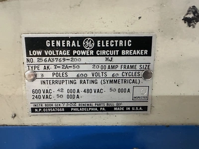 General Electric AK-T-2A-50 Air Circuit Breaker. Family AK; 3 Po