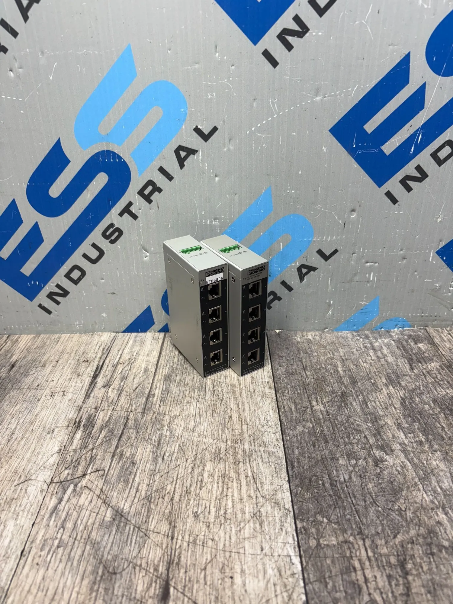 USED PHOENIX CONTACT FL SWITCH SFN 5TX