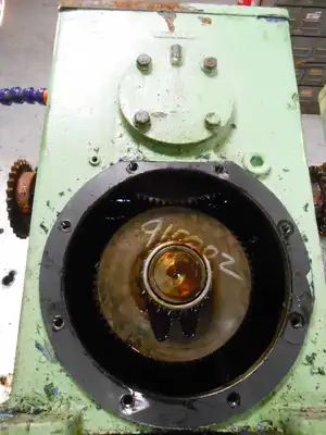 (10) YODER Gearboxes w/Universal Joints