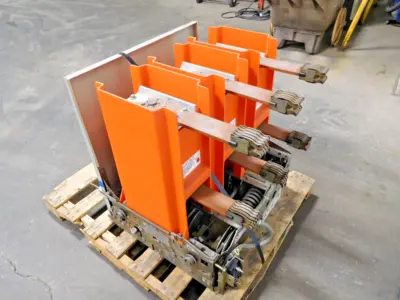 Used GE VB 7.2-500-3 Circuit Breakers Ohio US | Equipment Recovery Corp. #1330573