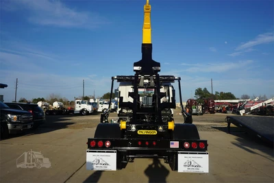 Used 2027 ISUZU FVR Hooklifts & Roll-Offs Texas US | Roll Off Truck World #1491763