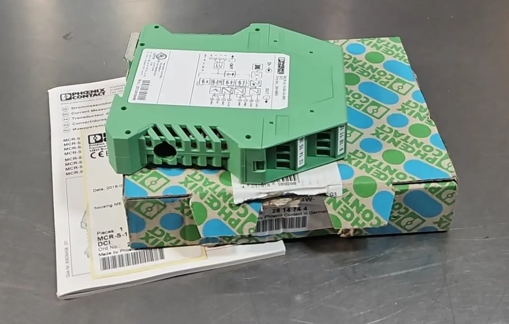 Phoenix Contact MCR-S-10-50-UI-SW-DCI Current Transmitter Loc3C27