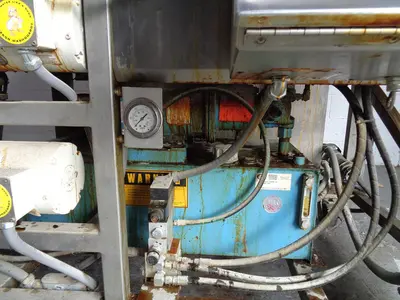 USED 2000 AM MANUFACTURING APACHE 24