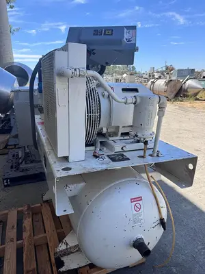 Used 1997 GARDNER DENVER EPE99K08 Air Compressors (Misc) California US | Machinery & Equipment #1303907