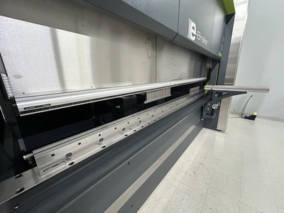 2013 SAFAN DARLEY E-BRAKE 150-3100 Press Brakes | Tight Tolerance Machinery (5)