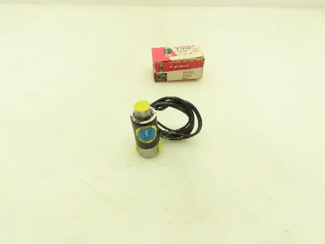 Honeywell Skinner B6LX12DN Solenoid Valve 3-Way NO 24VDC 175 PSI 1/8" NPT