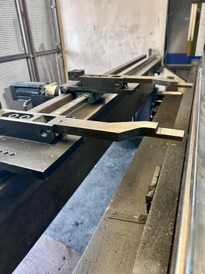 USED BYSTRONIC PR 200 PRESSURE REFERENCE