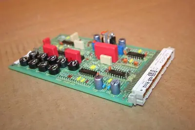 USED MOOG D122-025-A002A
