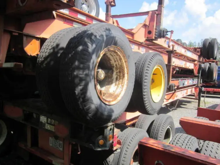 Used A PLUS 40′-45′-48′ EXTENDABLE CHASSIS Chassis Florida US | USA Transequipment #1542508