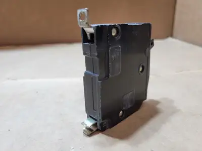 Used SQUARE D QOB120 Switchgears British Columbia CA | Lenmark #1438609