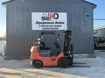 Used TOYOTA 7FGCU25 Misc Forklifts Michigan US | KD Equipment Sales #1557880