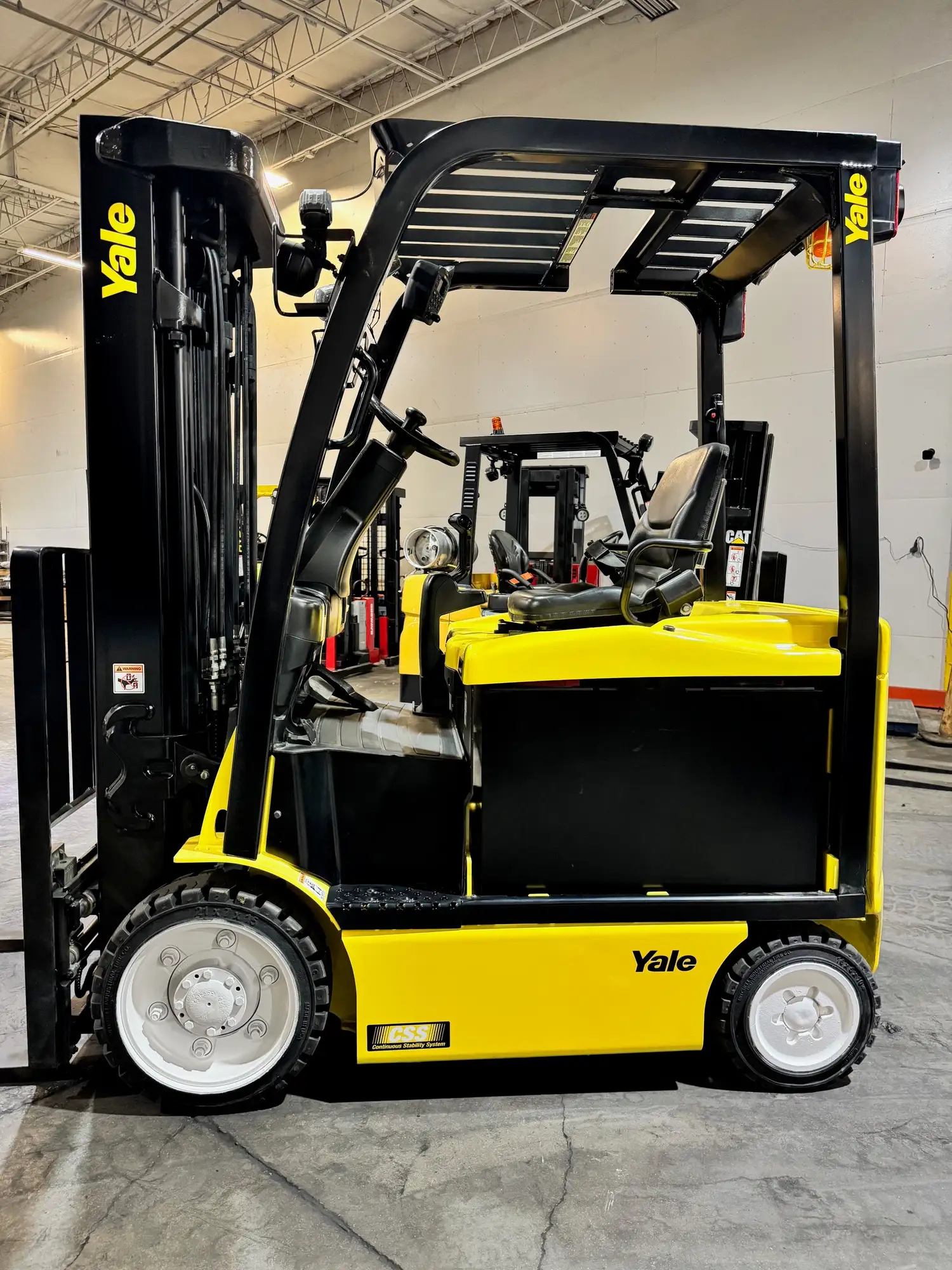 Used 2020 Yale ERC055VGN 4-Wheel Sit down Electric Counterbalance Forklifts New York US | United Lift #1446678