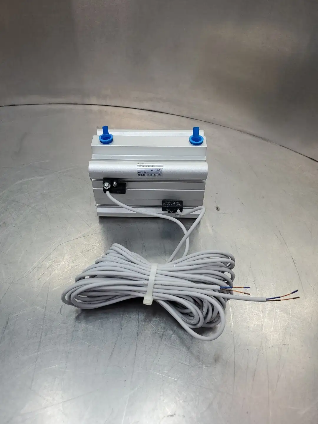 SMC CDQ2A63-75DZ-A73Z 1.0MPa Pneumatic Cylinder w/2 SMC D-A73 Sensor. 6B-11