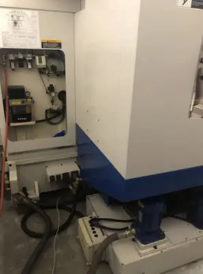 2004 DAEWOO DMV-3016D Vertical Machining Centers | Lion Machinery (6)