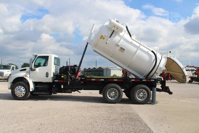 Used 2020 INTERNATIONAL MV Septic/Sewer/Vacuum Trucks Texas US | Roll Off Truck World #1491806