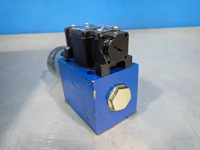 USED REXROTH 4WE10D40/CG24N9DK35L