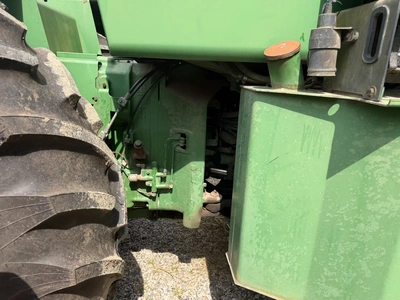 Used JOHN DEERE 8650 TRACTOR 4WD and Track Tractors Michigan US | Miedema Asset Management Group #1443317