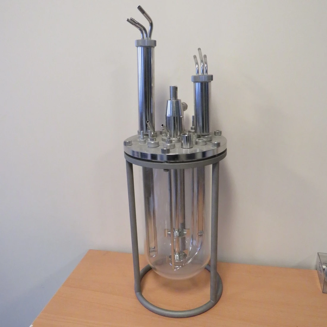 4 Litre 150 x 335 mm Glass Mixing Vessel