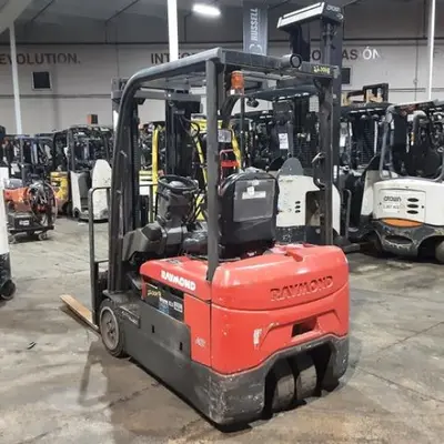 USED 2019 RAYMOND 4460C35S