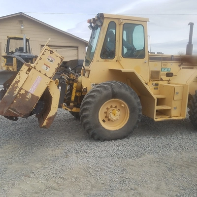USED 2000 BROWN BEAR 300-B