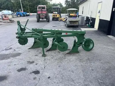 JOHN DEERE 3 BOTTOM PLOW Plow | County Equipment Company LLC (3)