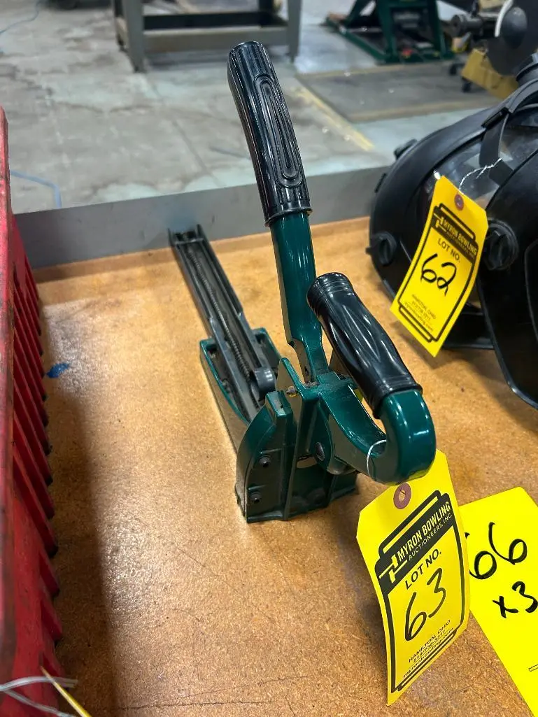 Used _UNKNOWN_ _UNKNOWN_ Staplers Virginia US | Myron Bowling Auctioneers Inc #1553447