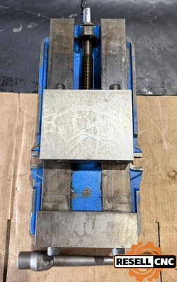 USED Kurt D688 Vise
