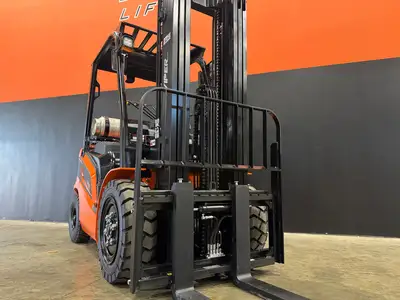 New | in-Stock 2026 Viper FY35F Liquid Propane Forklifts New York US | United Lift #1446783