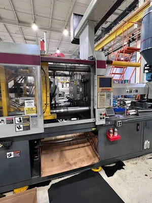 1998 VAN DORN 300HT30 Plastic Injection Mold | Universal Press & Machinery (UPM) (6)