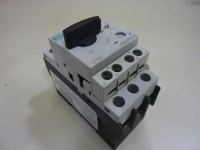 USED SIEMENS 3RV1021-0EA15
