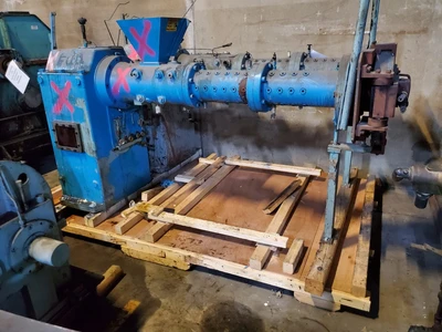 Nakata 90mm Rubber Extruder