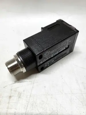 Used ALLEN-BRADLEY / ROCKWELL AUTOMATION 42GRR-9002-QD Photoelectric Sensors Michigan US | ND Industrial Surplus #1505946