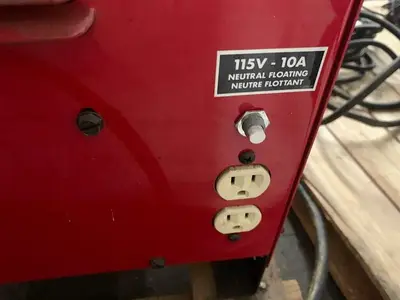 5916-300 Lincoln Electric Squarewave 275 TIG or Stick AC/DC Welder