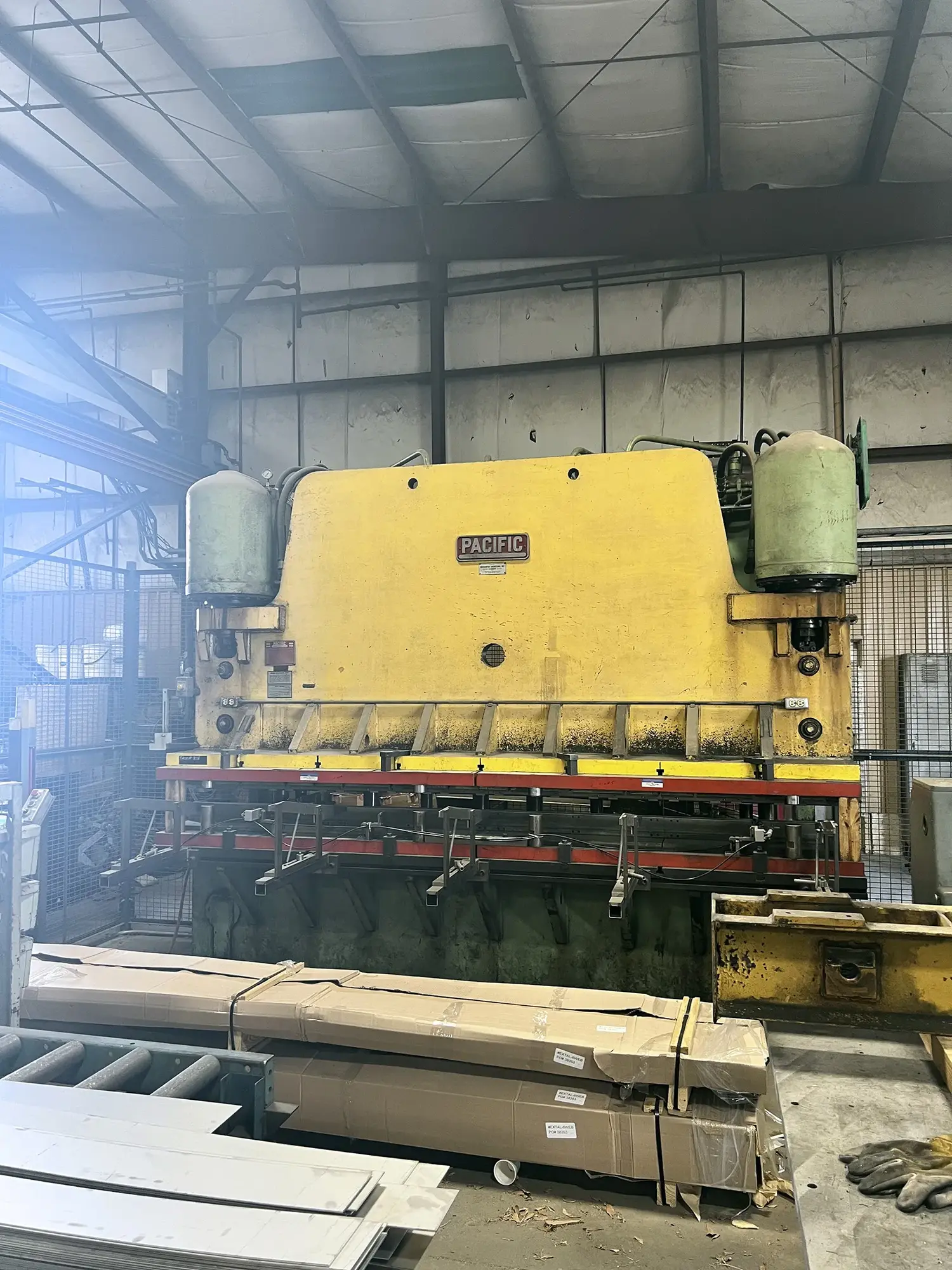 USED 1961 PACIFIC 400-12