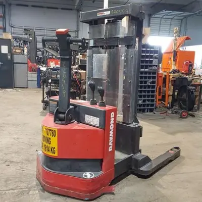 USED 2020 RAYMOND RSS40