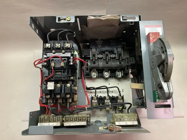 Used ALLEN-BRADLEY 2112B Starters | Surplus Asset Holdings #1204512