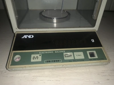 A&D Electric Balanced Scale ER-182A, 32g .01mg, 180g 0.1mg, 115V